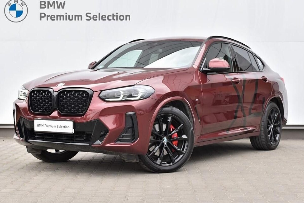 Używany BMW X4 2021 G02 Bordowy