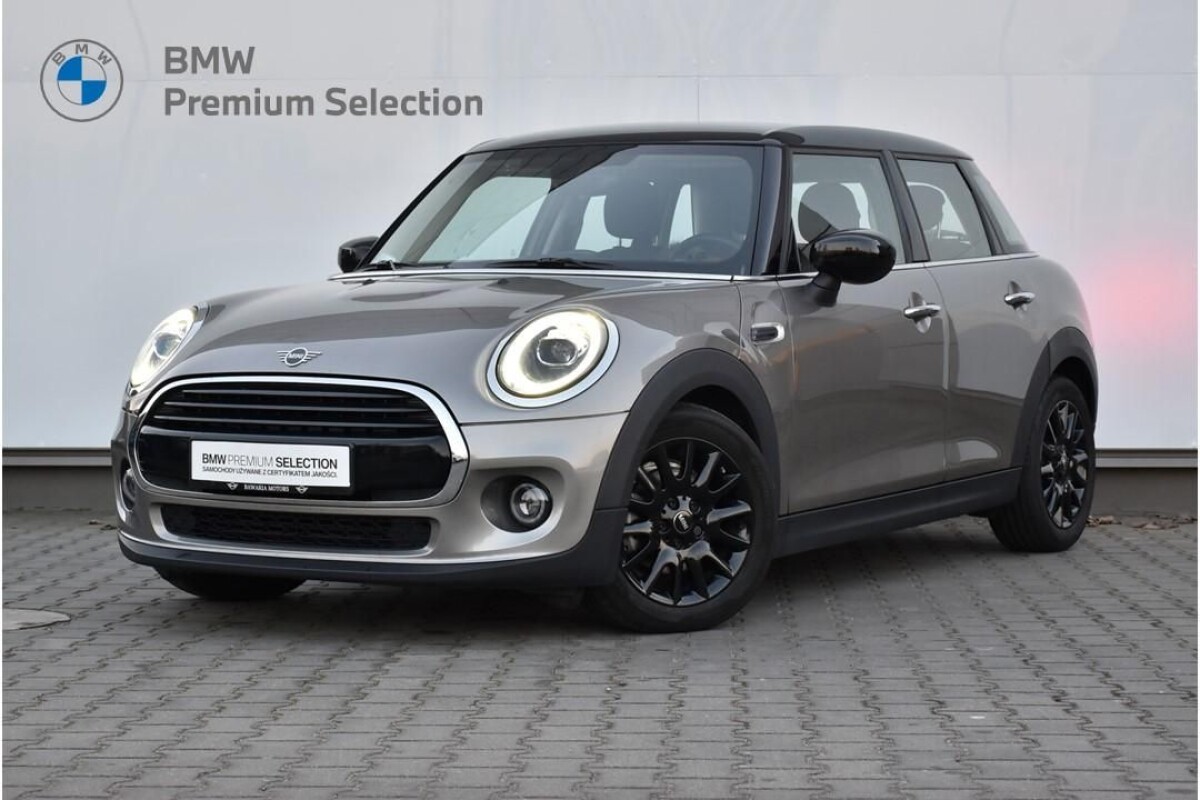 Używany MINI Cooper 2019  Srebrny