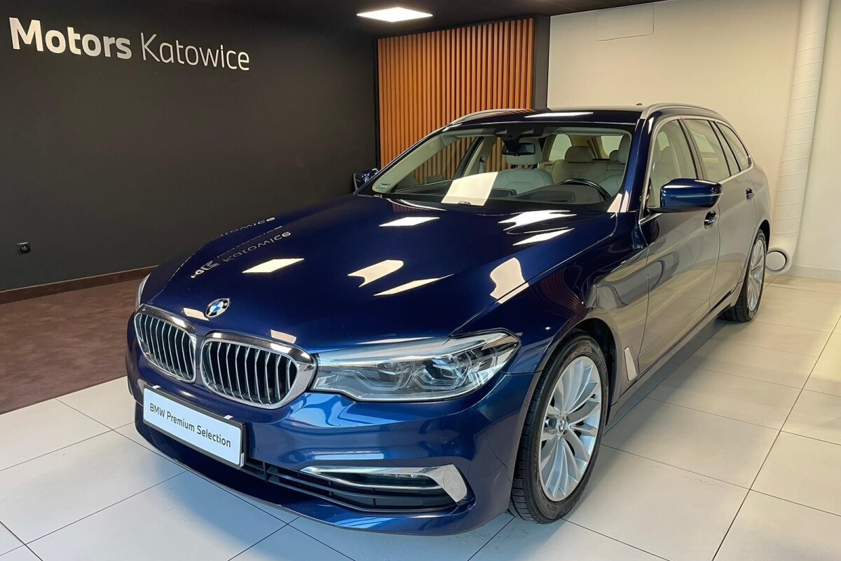 Używany BMW Seria 5 2018 G30 Niebieski