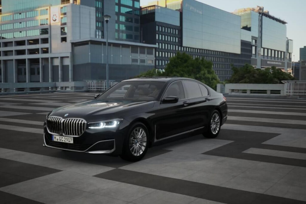 Używany BMW Seria 7 2022 G11 Czarny