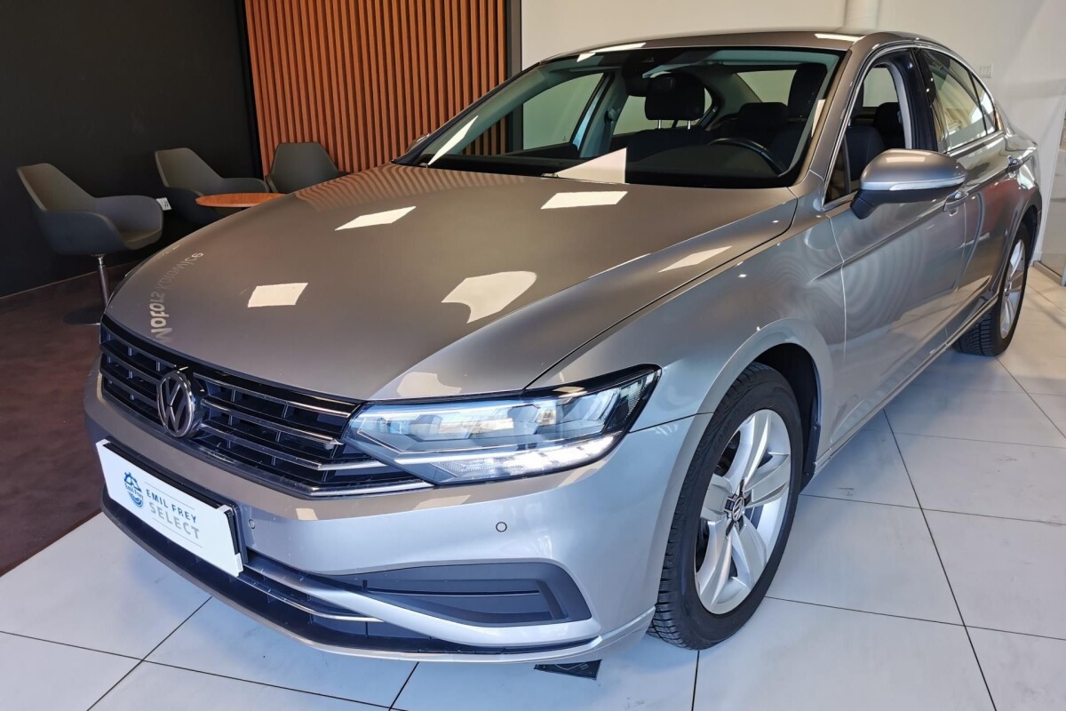 Używany Volkswagen Passat 2019 B8  Srebrny