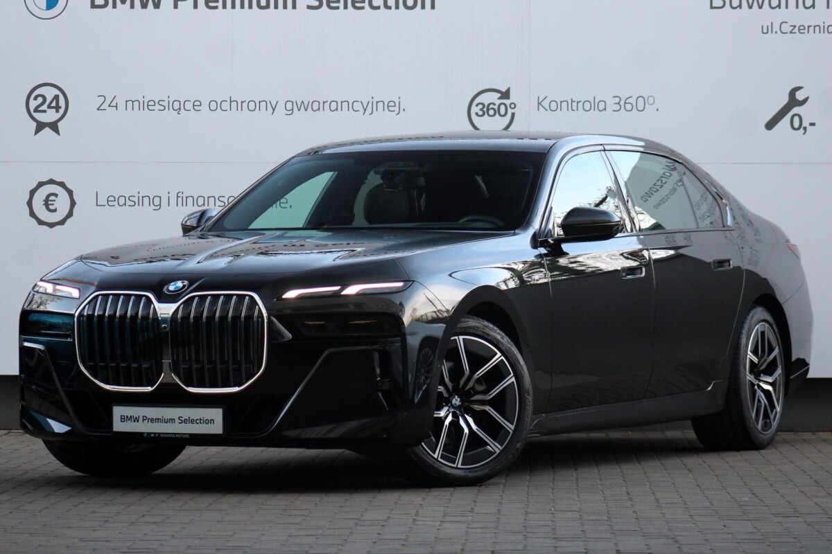 Używany BMW Seria 7 2022 G70 Czarny