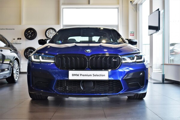 Używany BMW M5 2022  Niebieski