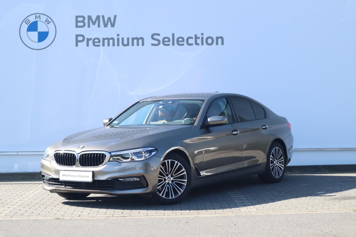 Używany BMW Seria 5 2018 G30 Brązowy