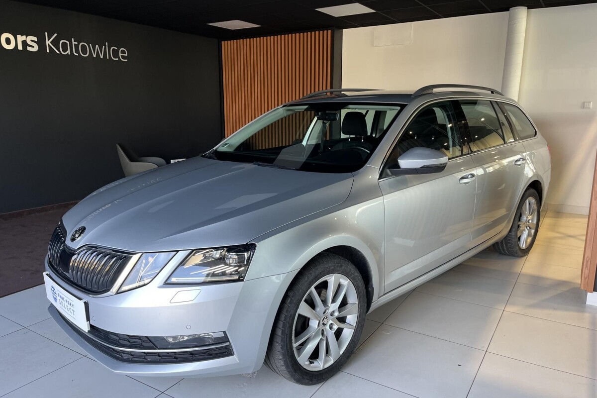 Używany Skoda Octavia 2019 III Srebrny