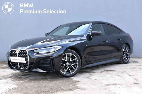 Używane BMW Seria 4 2022  Czarny