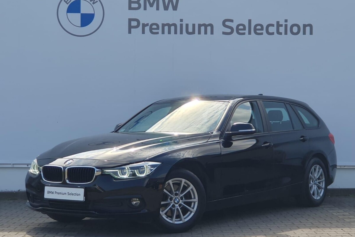 Używany BMW Seria 3 2017 F30 Czarny