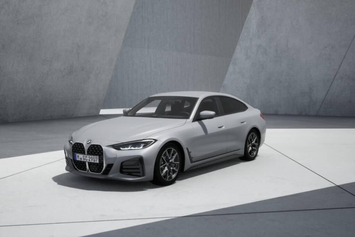 Używany BMW Seria 4 2023  Szary