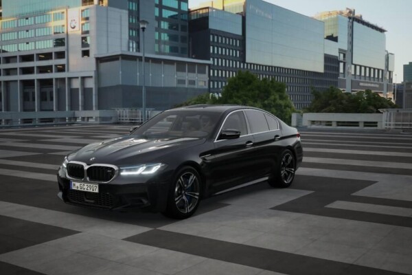 Używane BMW M5 2021  Czarny