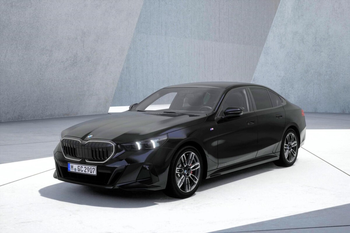 Używany BMW Seria 5 2023 G60 Czarny