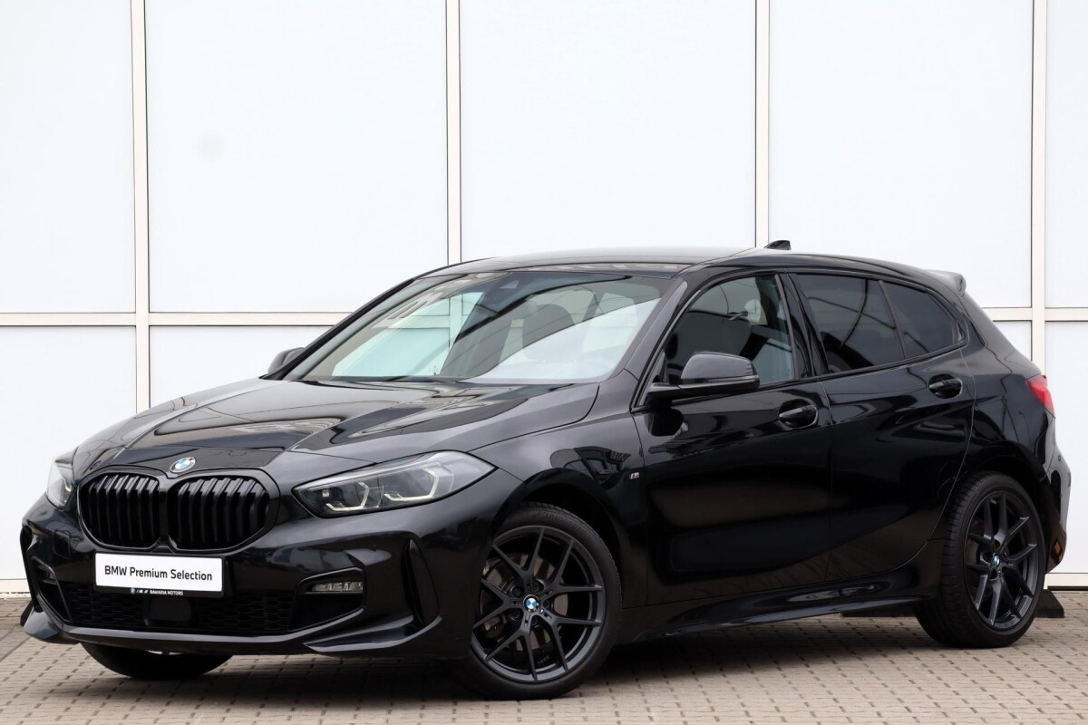Używany BMW Seria 1 2021 F40 Czarny