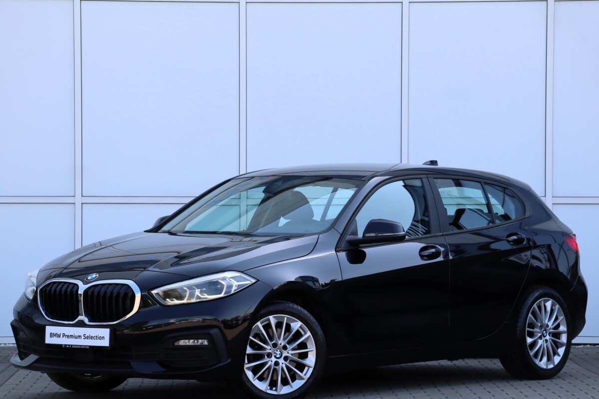 Używany BMW Seria 1 2020 F40 Czarny