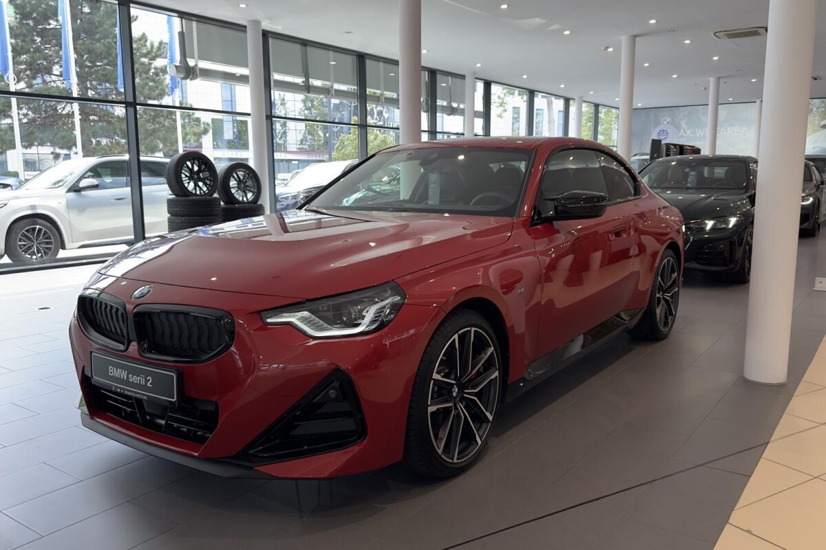 Używany BMW Seria 2 2024  Czerwony
