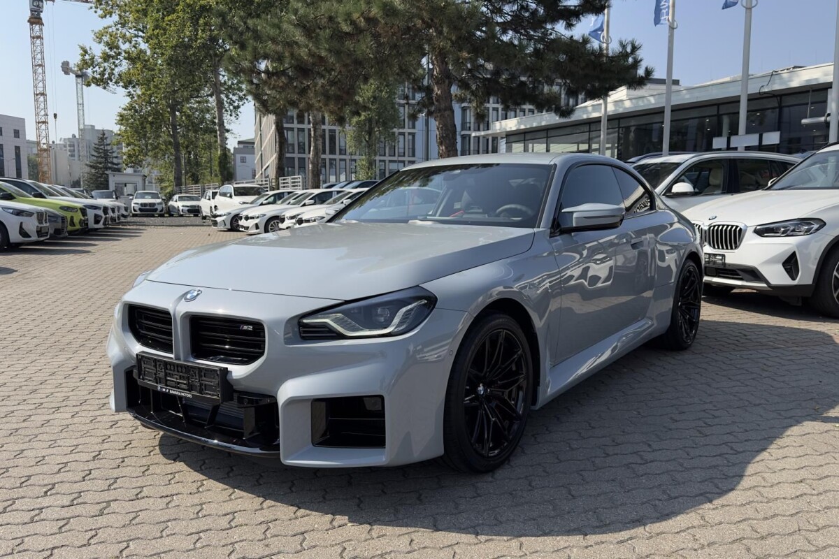 Używany BMW M2 2024  Szary