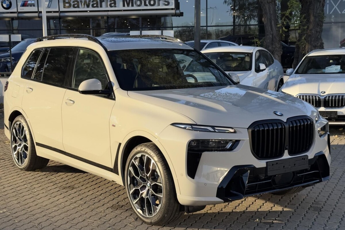 Używany BMW X7 2024 G07 Szary