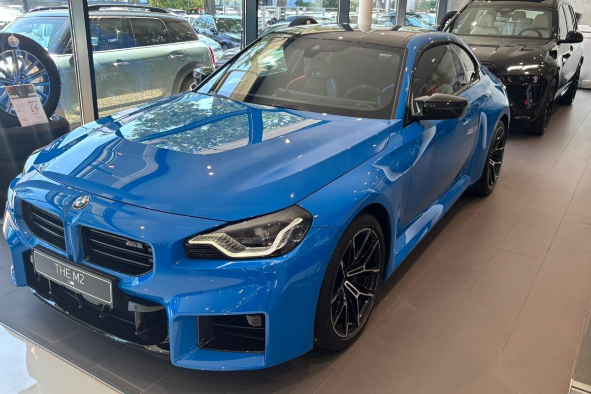 Używany BMW M2 2024  Niebieski