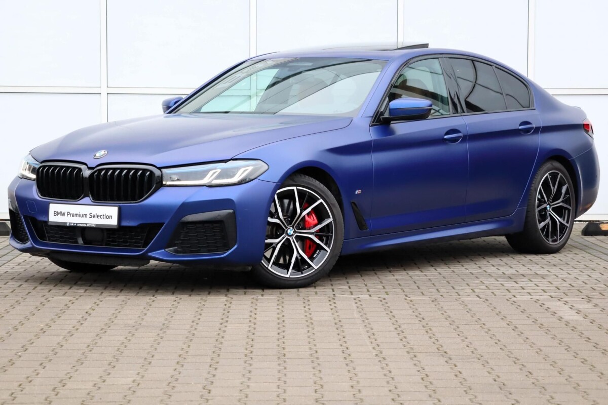 Używany BMW Seria 5 2021 G30 Granatowy