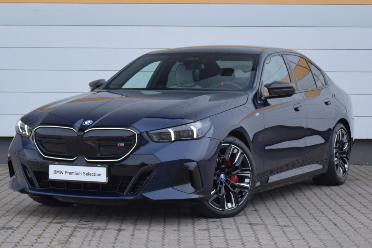 Używany BMW i5 2023  Niebieski
