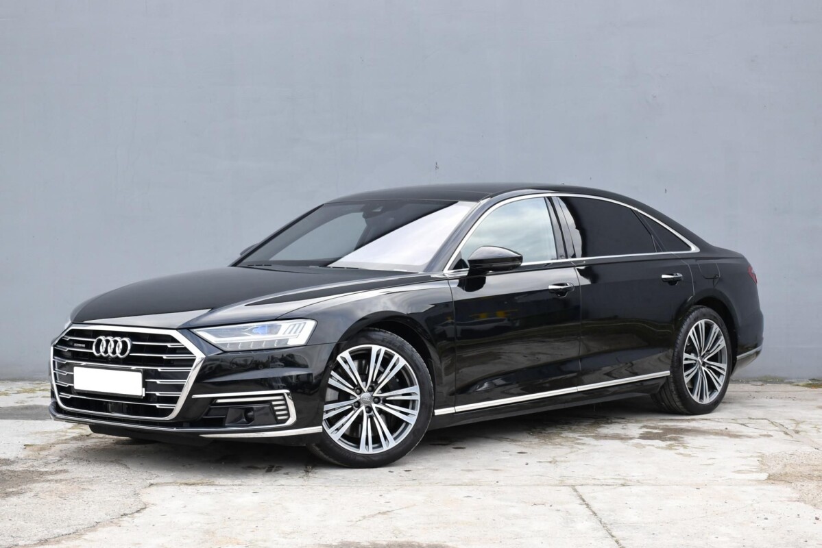 Używany Audi A8 2019 D4  Czarny