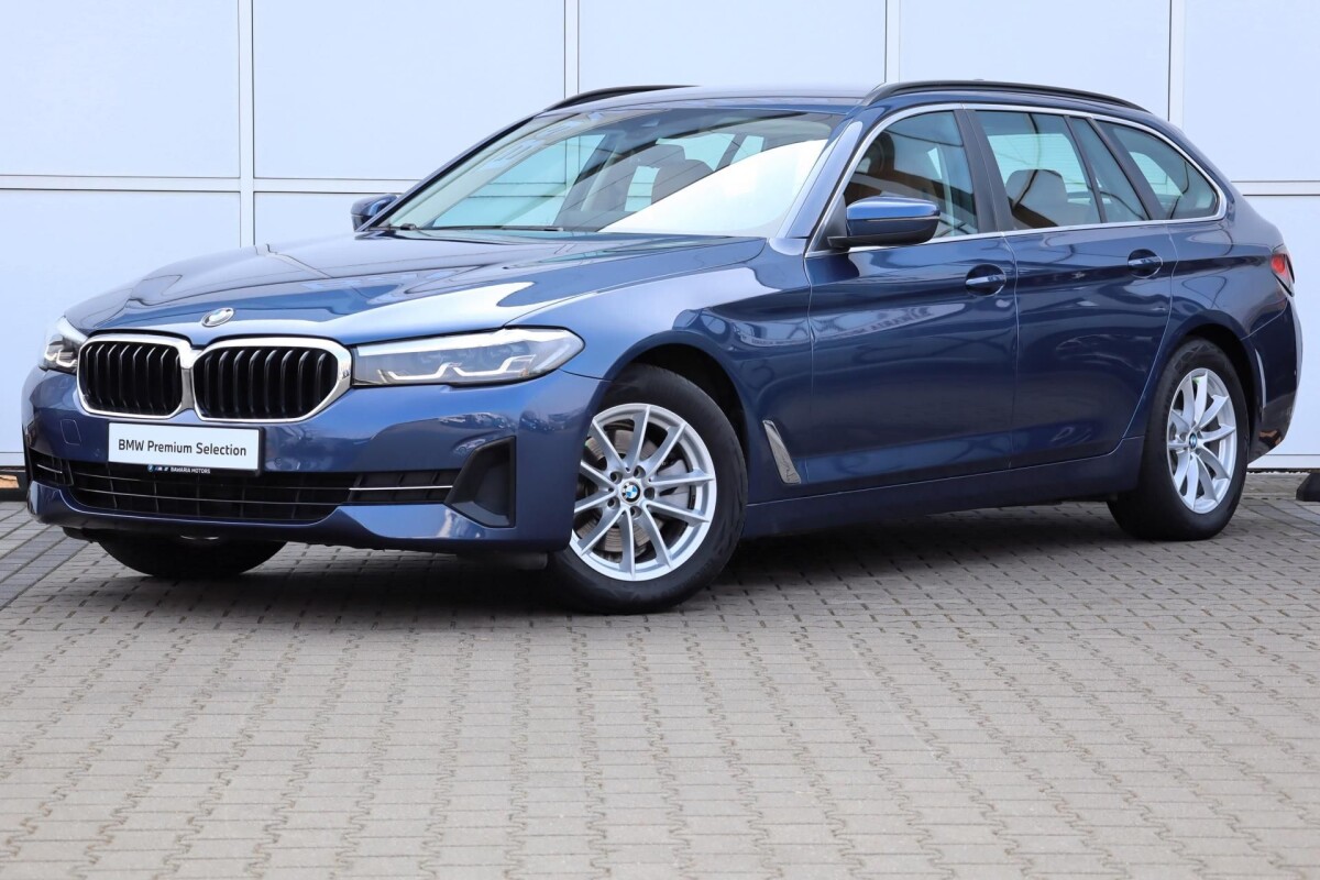 Używany BMW Seria 5 2020 G30 Granatowy