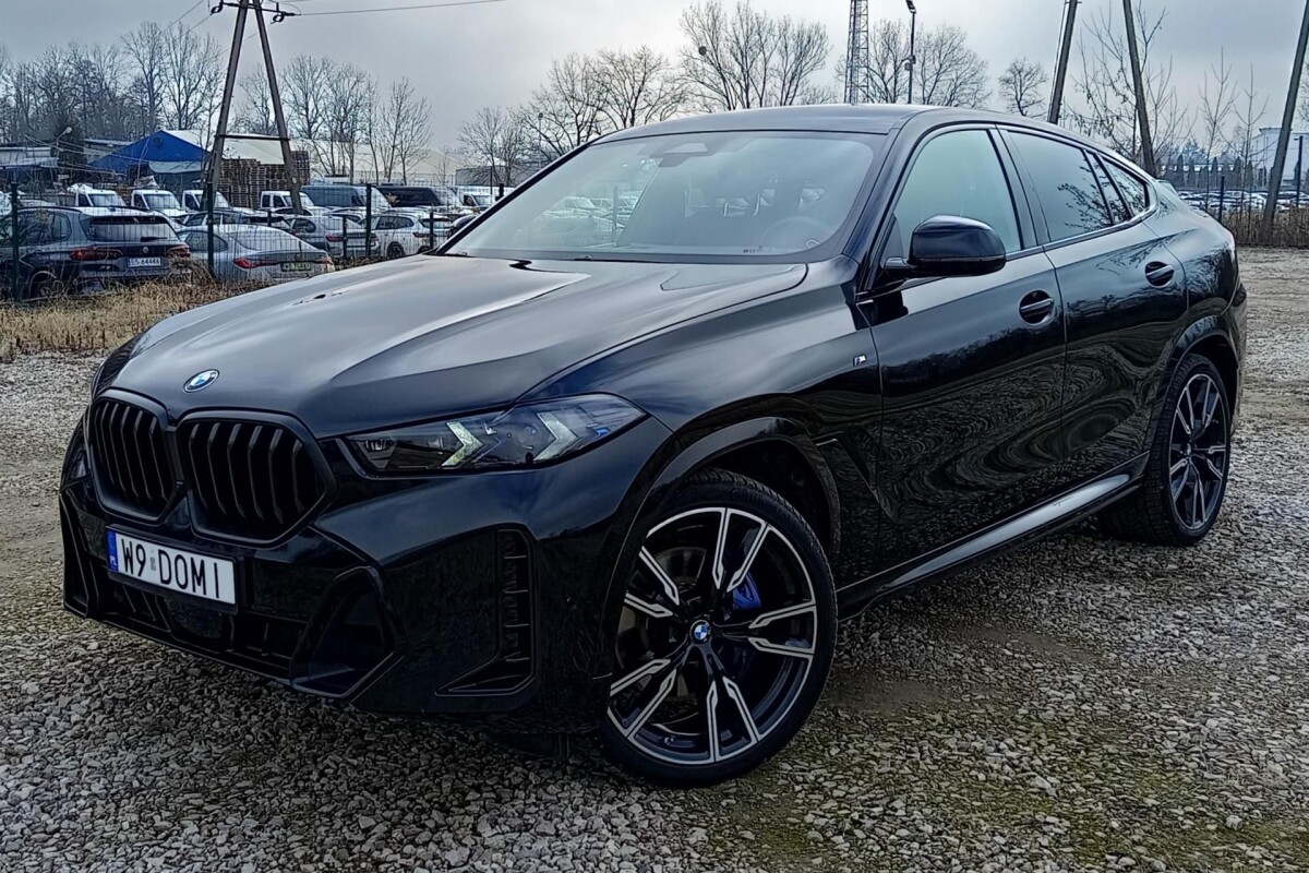 Używany BMW X6 2023 G06 Czarny