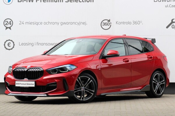 Używany BMW Seria 1 2022 F40 Czerwony