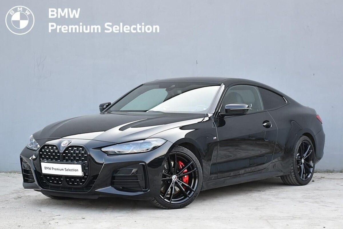 Używany BMW Seria 4 2023 G22 Czarny