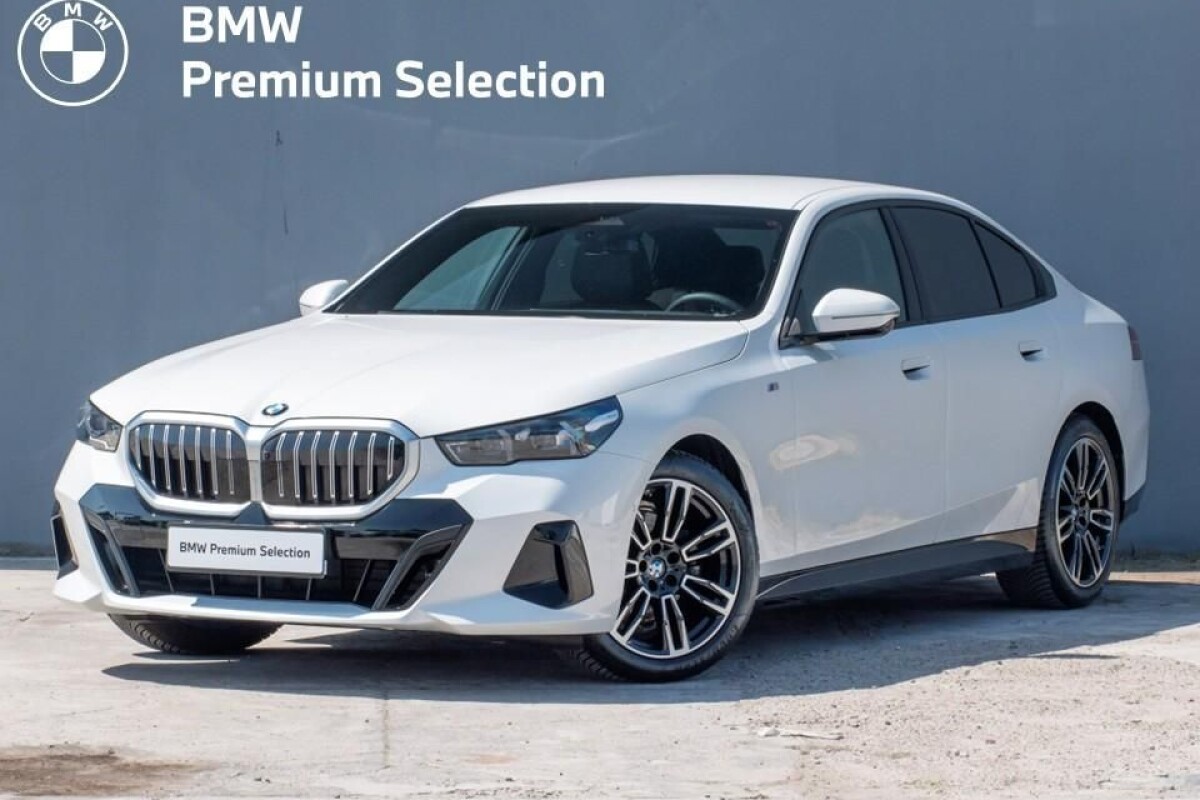 Używany BMW Seria 5 2024 G60 Biały