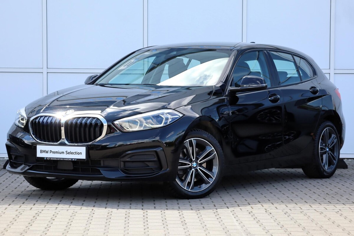Używany BMW Seria 1 2021 F40 Czarny