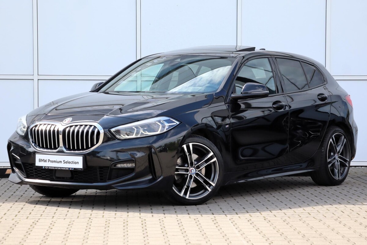 Używany BMW Seria 1 2022 F40 Czarny