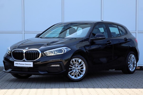 Samochód używany BMW Seria 1 2021 F40 Czarny