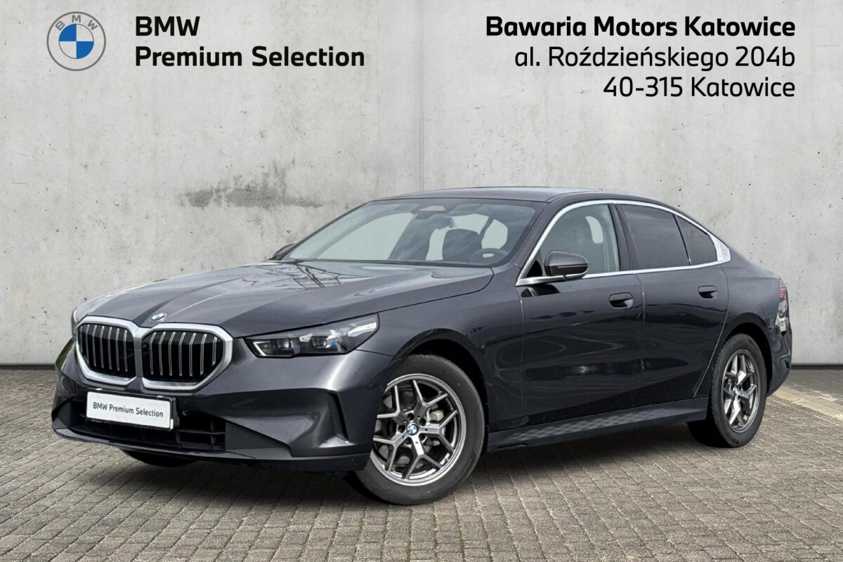 Używany BMW Seria 5 2024 G60 Grafitowy