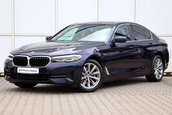Samochód używany BMW Seria 5 2022 G30 Granatowy