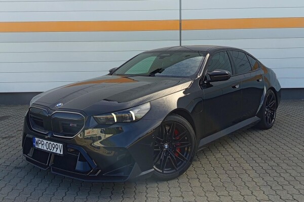 Samochód używany BMW M5 2025  Czarny