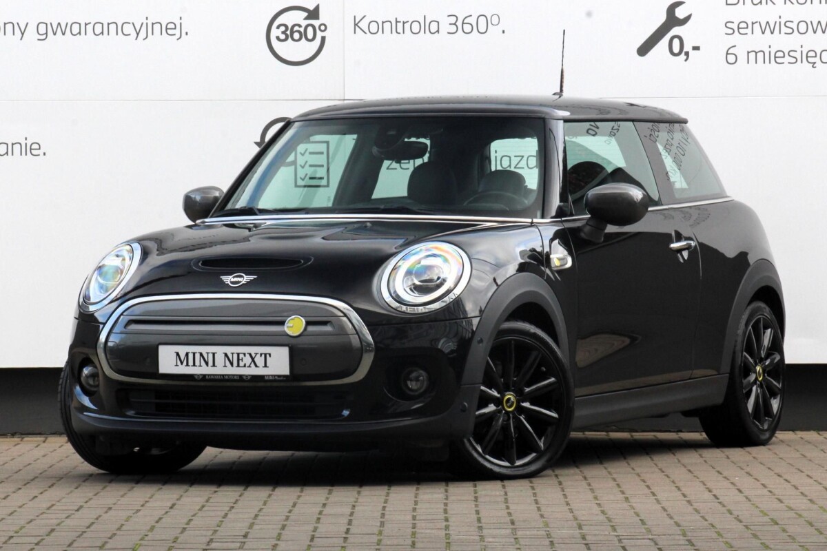 Używany MINI Cooper 2020  Czarny
