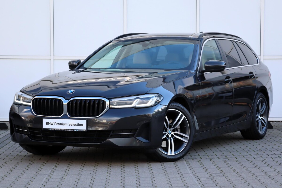 Używany BMW Seria 5 2023 G30 Grafitowy