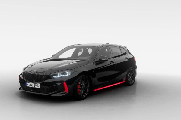 Samochód używany BMW Seria 1 2021 F40 Czarny