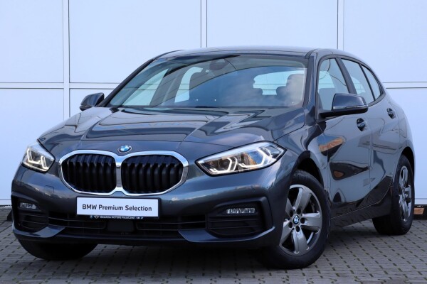 Samochód używany BMW Seria 1 2021 F40 Grafitowy