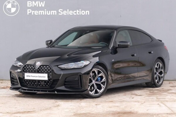 Samochód używany BMW Seria 4 2022 G22 Czarny