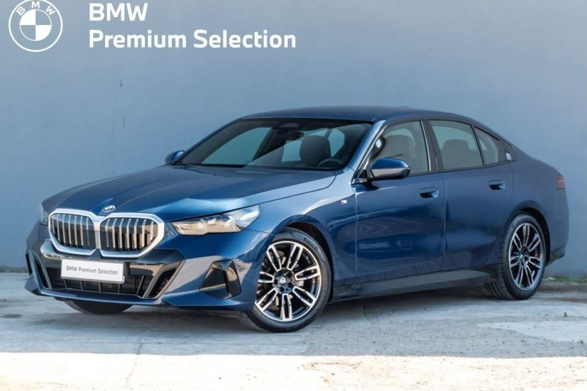 Używany BMW Seria 5 2024 G60 Niebieski