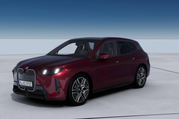 Samochód używany BMW iX 2025  Czerwony