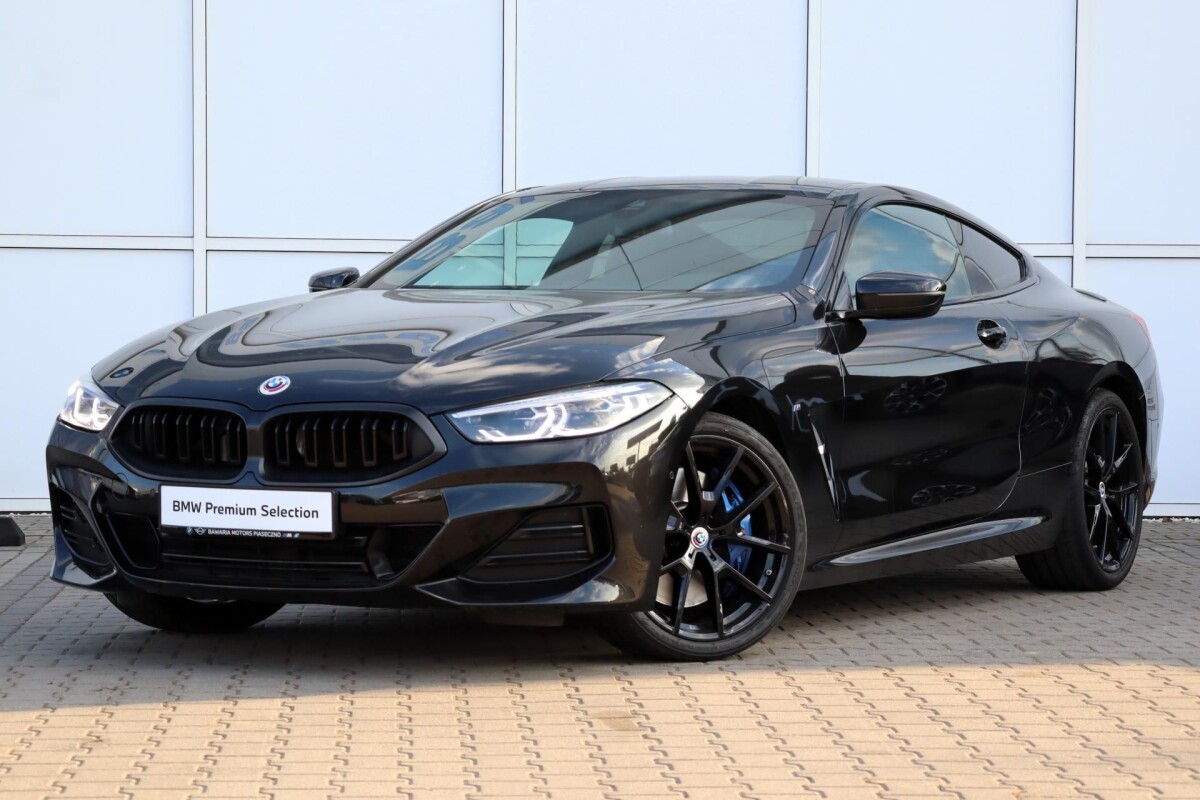 Używany BMW Seria 8 2022 G15 Czarny