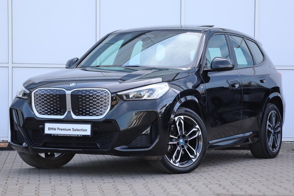 Używany BMW iX1 2023  Czarny