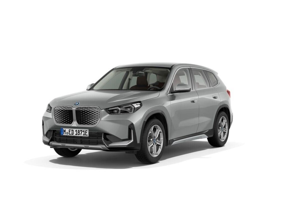Używany BMW iX1 2024  Szary