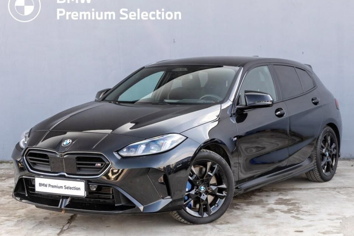 Używany BMW Seria 1 2025 F70 Czarny