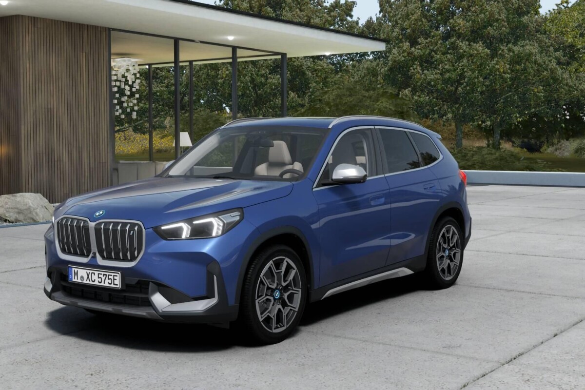 Używany BMW iX1 2022  Niebieski
