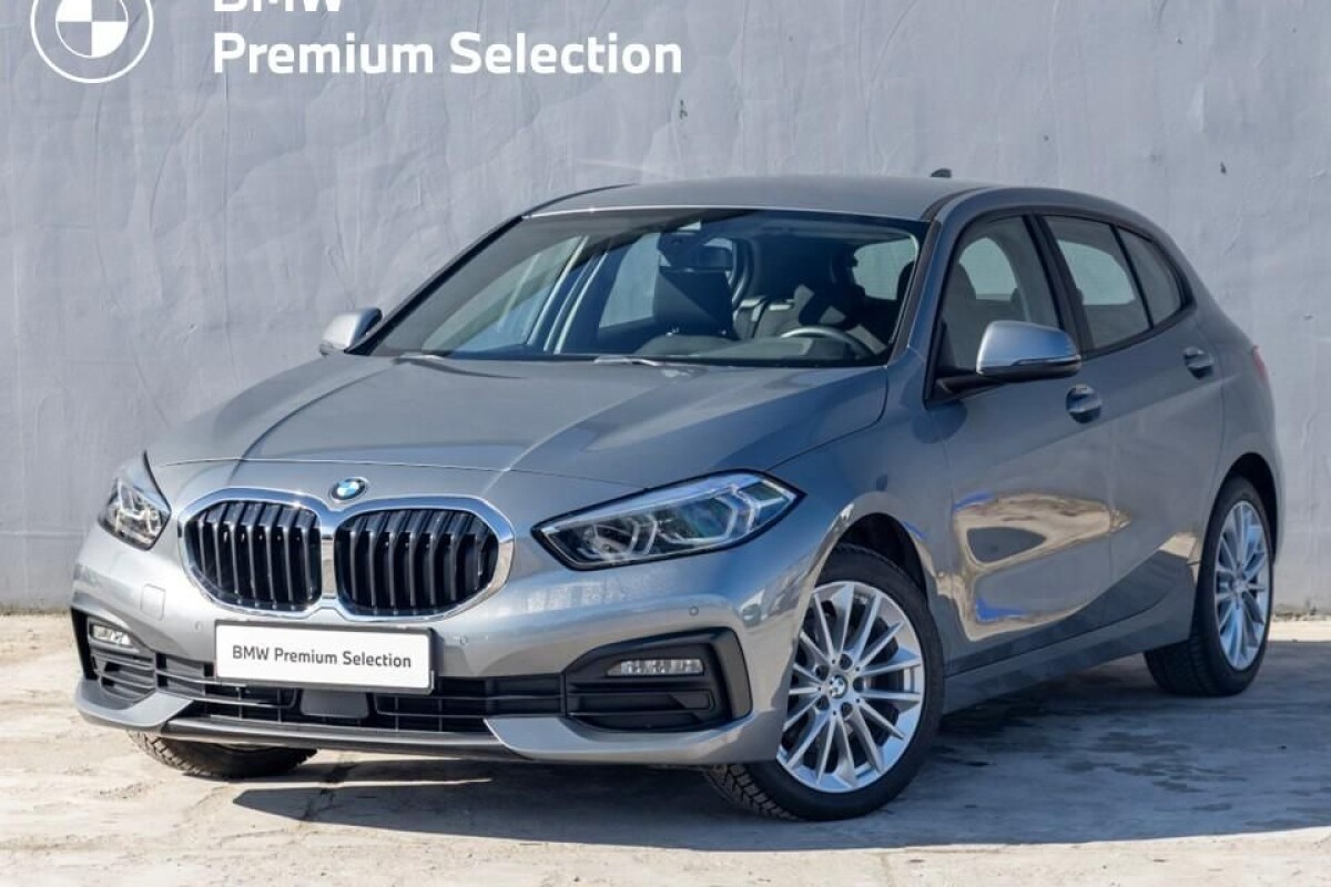 Używany BMW Seria 1 2022 F40 Szary