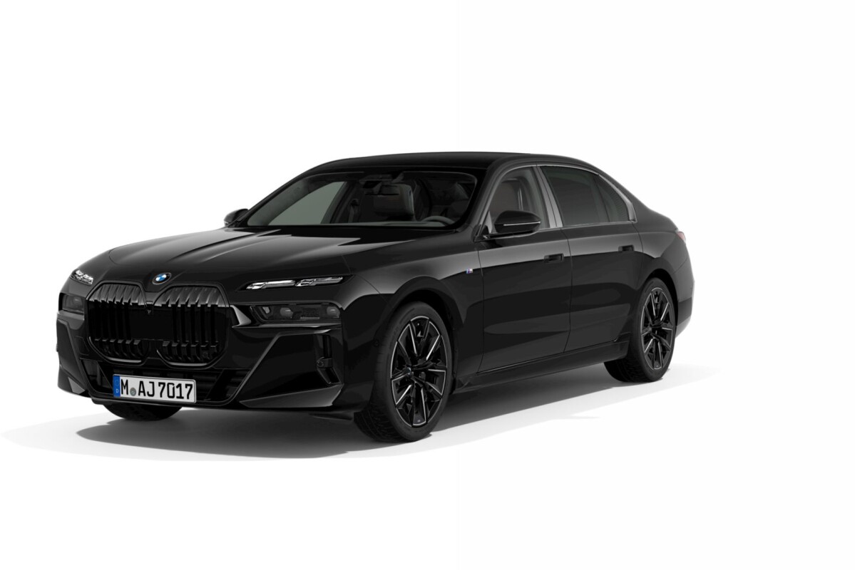 Używany BMW Seria 7 2022 G70 Czarny