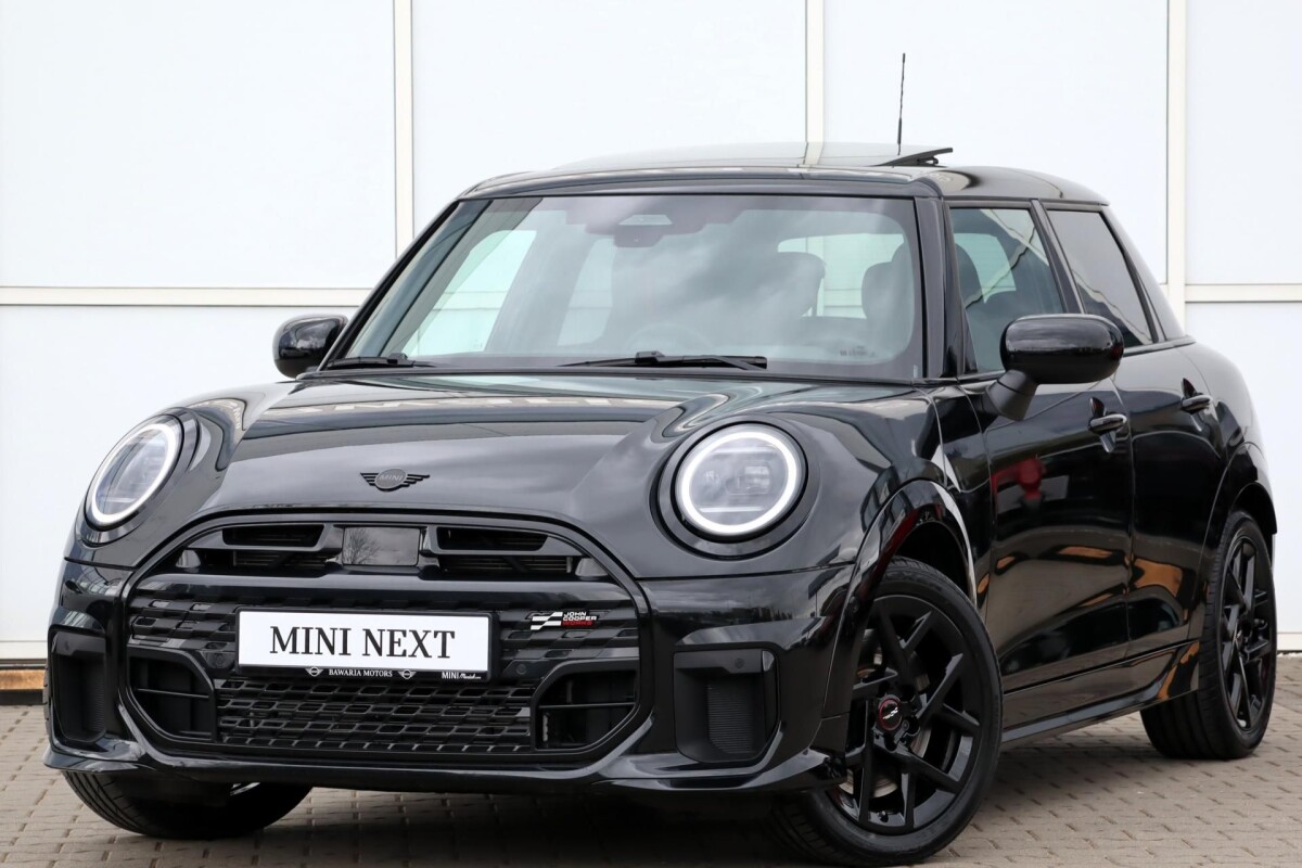Używany MINI Cooper 2024  Czarny