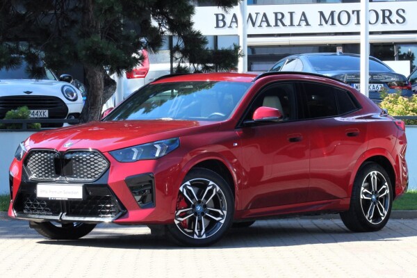 Używane BMW iX2 2024  Czerwony